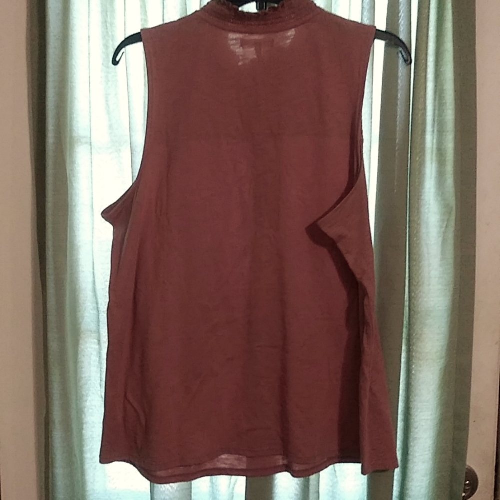 EUC Maurices XXL Sleeveless Top.  Worn once.      F1 - Picture 3 of 5